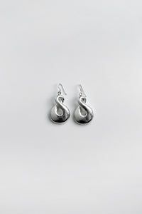 Figure 8 Twist Earrings Sterling Silver Earrings MODU Atelier 