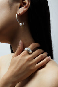 Pearl Organic Wire Earring-SIL Plated Earrings MODU Atelier 