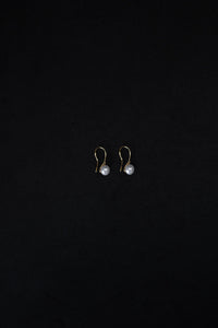Small Pearl Drop Earring Plated Earrings MODU Atelier 