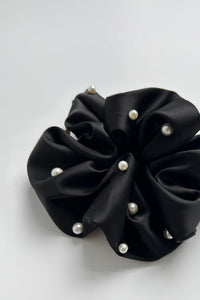 X-Large Pearl Hair Scrunchie Other Accessories MODU Atelier 
