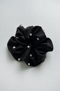 X-Large Pearl Hair Scrunchie Other Accessories MODU Atelier 